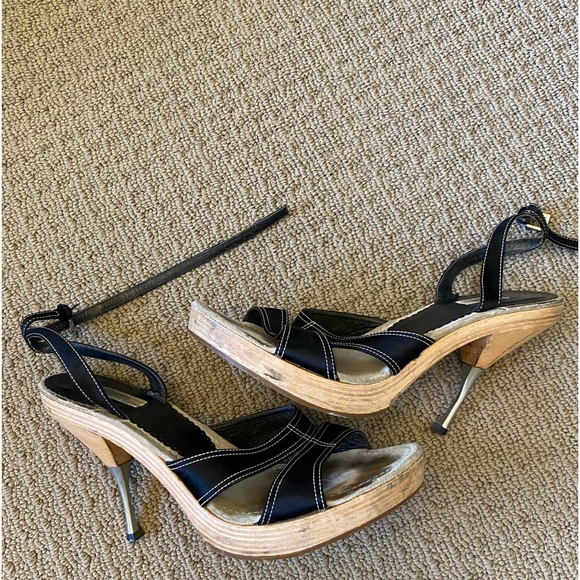 Size 10 Prada leather , wood , metal heel , high heels - Picture 5 of 11